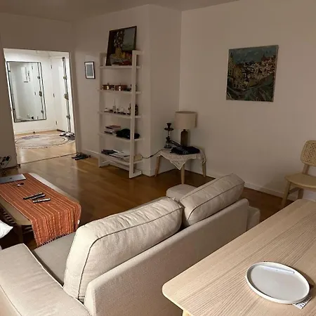 Haussmannien Trocadero Apartment