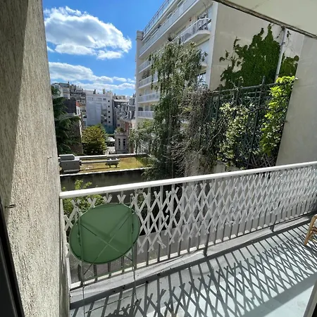 Haussmannien Trocadero Apartment *